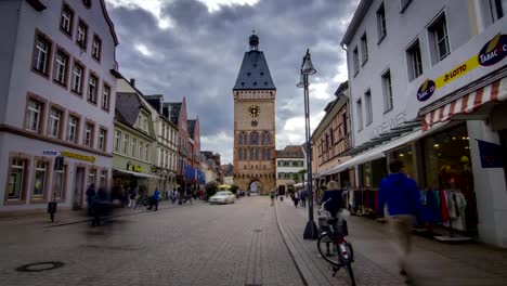 Zeitraffer-und-Hyperlapse-der-wunderschönen-alten-Turm