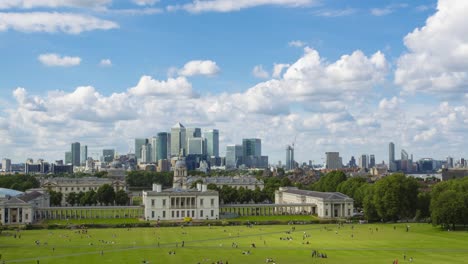 Greenwich-y-Canary-Wharf-visión-desde-la-colina-del-Observatorio-de