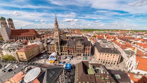 Munich-city-skyline-timelapse-at-Marienplatz-new-and-old-Town-Hall-Square,-Munich,-Germany,-4K-Time-lapse