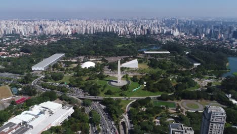 Vista-aérea-de-Ibirapuera,-Sao-Paulo,-Brasil