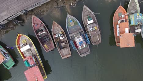 Draufsicht-der-Boote-in-einem-Pier