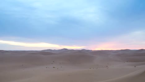 Desert-sand-dunes--sunset-pan--timelapse