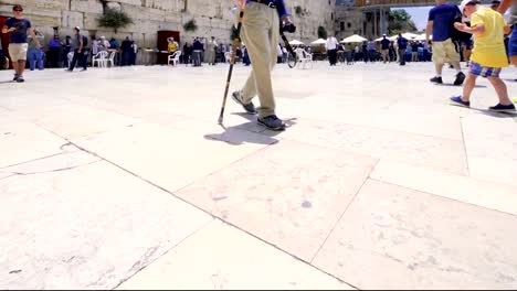 The-western-wall-in-Jerusalem---Time-Lapse