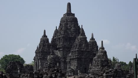 Candi-Prambanan-oder-Candi-Rara-Jonggrang-ist-ein-9.-Jahrhundert-Hindu-Tempel-Verbindung-in-Zentraljava,-Indonesien