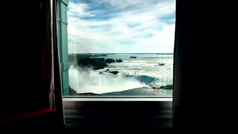 Las-Cataratas-del-Niágara-desde-Hotel-o-Resort-ventana