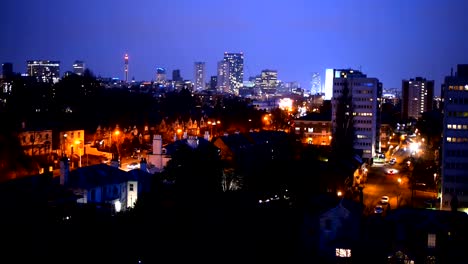 De-Birmingham,-Inglaterra-vista-panorámica-nocturna-del-centro-de-la-ciudad