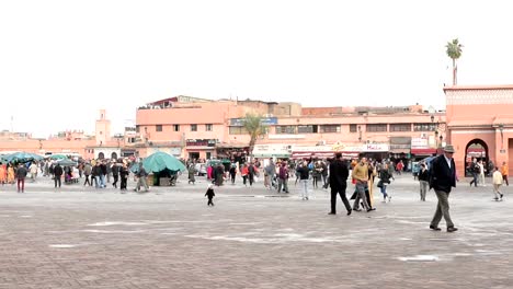 People-strolling-around-the-booths-and-stalls-in-Jemma-Dar-Fna