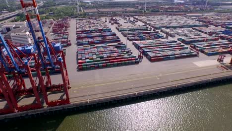 Cargo-Container-in-Hamburg-Harbor