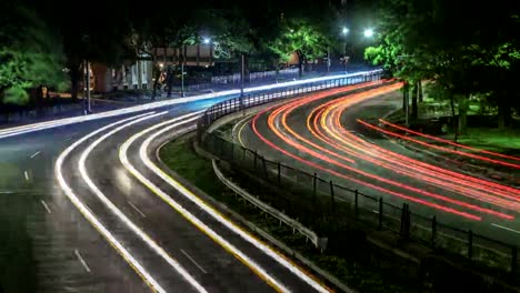 Boston-Traffic-Timelapse-at-Night.--Busy-City-Motion-along-Storrow-Drive,-Downtown.