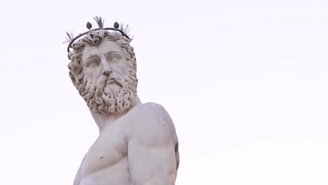 Beautiful-fountain-of-Neptune-in-Florence