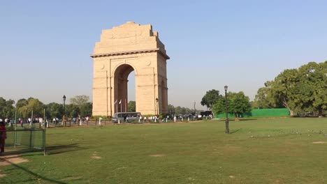 India-Gate,-eines-der-Wahrzeichen-in-New-Delhi,-Indien