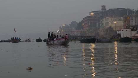 Varanasi-Stadt,-Indien