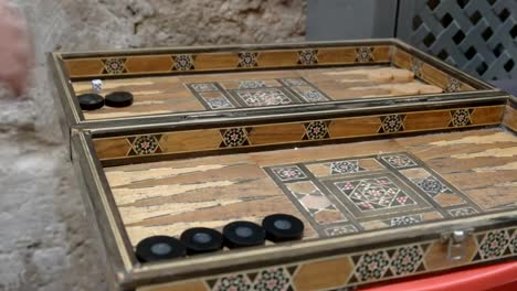 Arabische-Backgammon-Spiel-im-alten-Stadt,-jerusalem