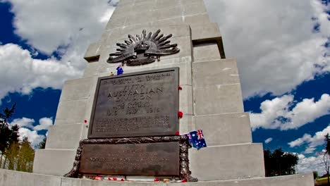 Guerra-mundial-una-lugares-de-recuerdo:-Monumento-australiano-de-la-división