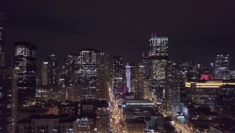 Chicago-Skyline-bei-Nacht---Antenne