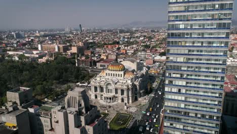 Latin-American-Tower-und-Palast-der-Schönen-Künste-Blick-mit-Drohne,-Mexiko-Stadt,-CDMX