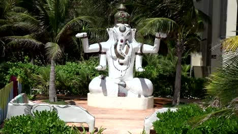 Statue-of-Hindu-God-Ganesha---Tilt-Up