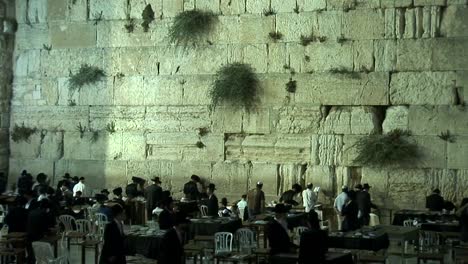 Kotel-at-night