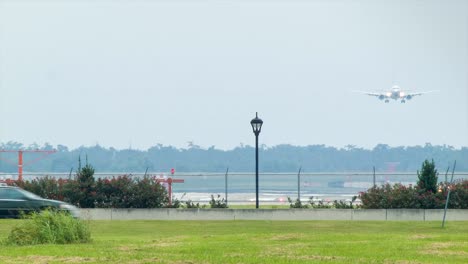 Airliner-endgültige-Vorgehensweise-in-New-Orleans-International