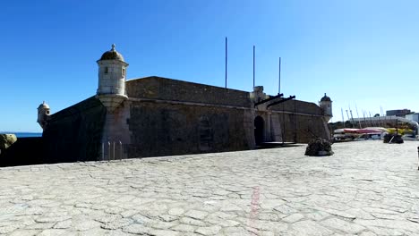 Medieval-Fortaleza-da-Ponta-da-Bandeira-en-Lagos