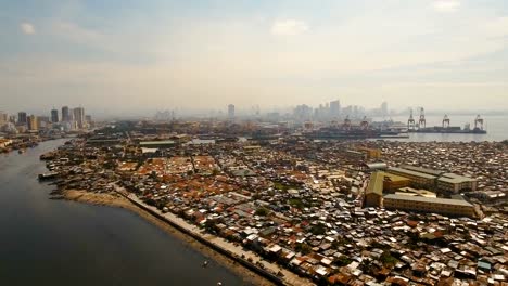 Barrios-de-Manila,-el-barrio-pobre-en-vista-aérea.-Filipinas,-Manila