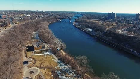 Las-ciudades-gemelas-de-Minneapolis-Minnesota-aérea-Drone