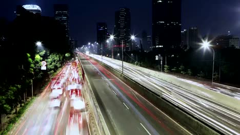 Rush-hour-traffic-with-modern-buildings