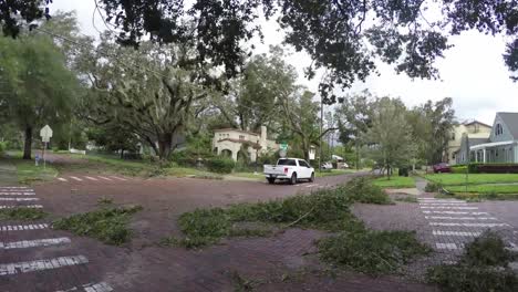 Irma-Hurrikanschäden-im-historischen-Zentrum-von-Lake-Eola-Höhen-Nachbarschaft-Orlando-Florida