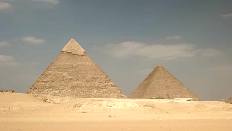 pyramids-of-khufu-and-khafre-at-giza-near-cairo,-egypt