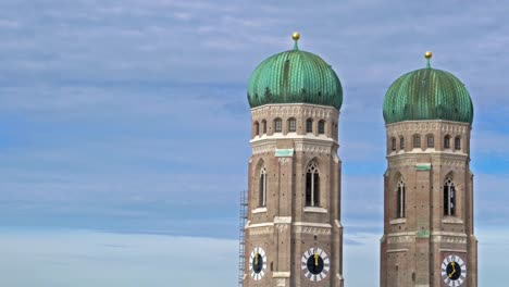 Aerial-view-of-Cathedral-of-Our-Dear-Lady,-The-Frauenkirche-in-Munich-city,-Germany