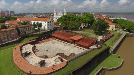 Festung-in-der-alten-Stadt-von-Belém,-Pará,-Brasilien,-Amazonas-Region