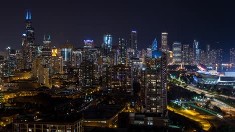 Downtown-Skyline-de-Chicago-en-Timelapse-de-noche