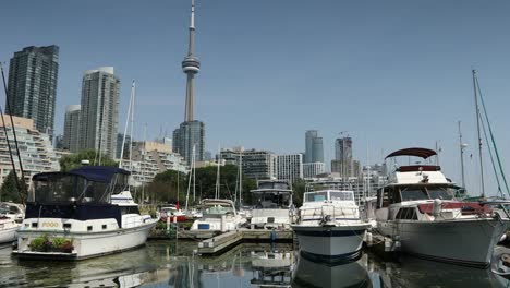 Downtown-city-view-of-Toronto-Ontario-Canada