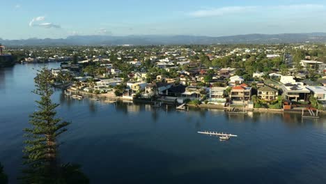 Luftbild-des-Oberfläche-Paradies-Gold-Coast-Queensland-Australien