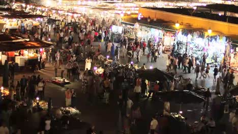 Mercado-nocturno-de-Marrakech,-Marruecos