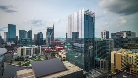 Nashville,-Tennessee,-USA-downtown-cityscape-rooftop-view-in-the-afternoon.