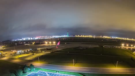 Lapso-de-tiempo-de-aviones-Aeropuerto-Fisheye-Pan