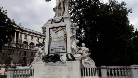 Mozart-monument,-Viena