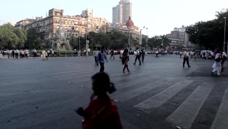 Indios-en-las-calles-de-Mumbai,-India.