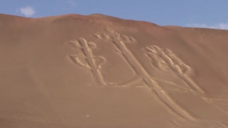 Paracas-Candelabra-in-Peru