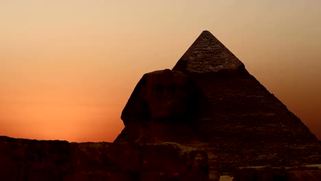 TIMELAPSE.-Sonnenaufgang-über-der-Cheops-Pyramide-und-Sphinx.-Gizeh-Ägypten.-v.2