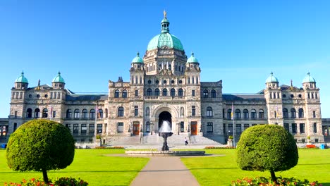 Tourismusseite-Wahrzeichen-Parlamentsgebäude-in-Victoria-British-Columbia,-Kanada