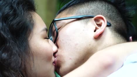 Romantic-Asian-Couple