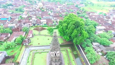 Candi-Jawi-en-Surabaya,-Indonesia