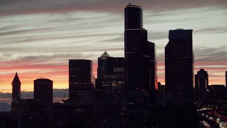 Seattle-Skyline-Sunset-Pan-Freeway-to-Waterfront