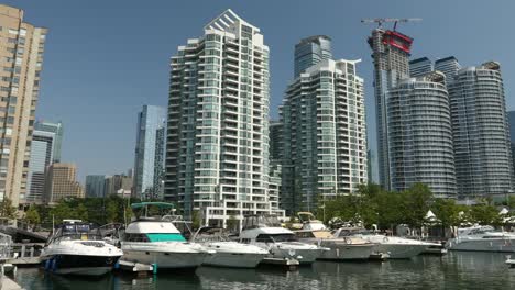 Downtown-city-view-of-Toronto-Ontario-Canada