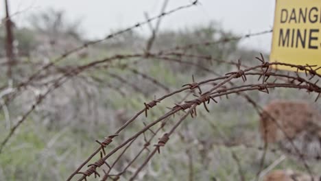 Minefield-warning-sign-in-the-Golan-Heights-in-the-Syria-Israel-border