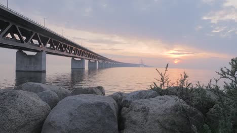 Oresundsbron-bei-Sonnenuntergang