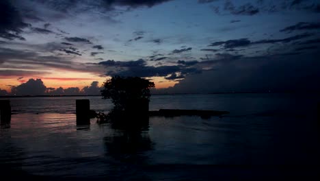 Naranja-y-púrpura-puesta-de-sol-de-Florida