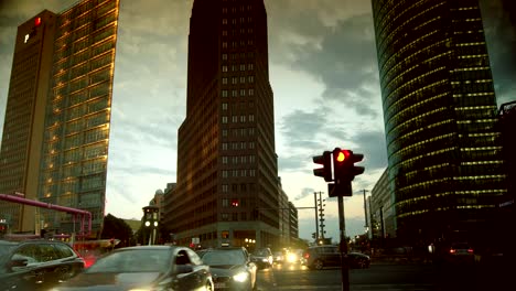 Berlin-in-focus,-traffic-at-Potsdamer-Platz